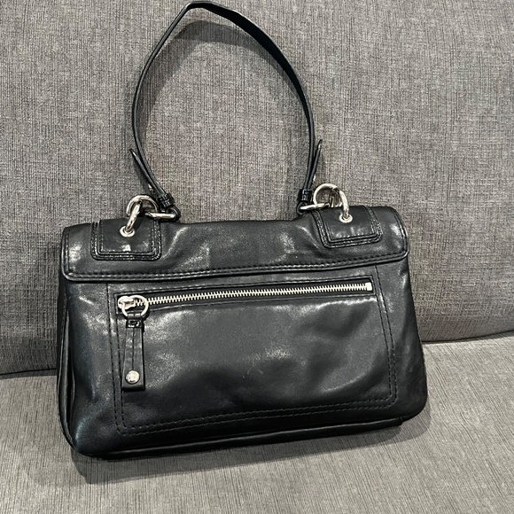 Vintage Coach Black Leather Shoulder Bag - Picture 2 of 13